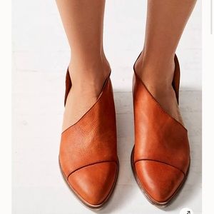 Free People  Royale Flats in cognac.